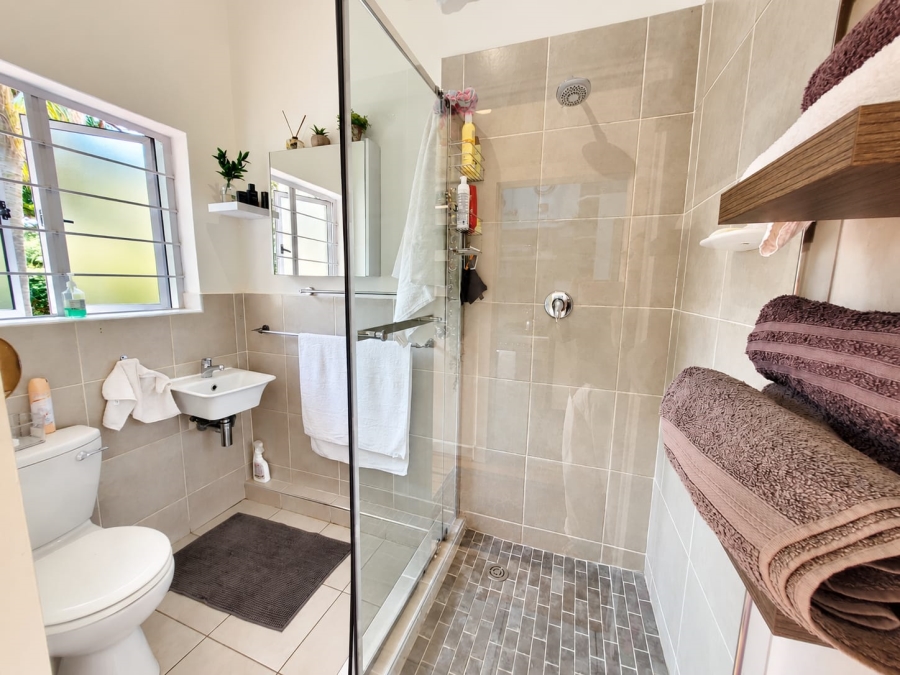 1 Bedroom Property for Sale in Essenwood KwaZulu-Natal