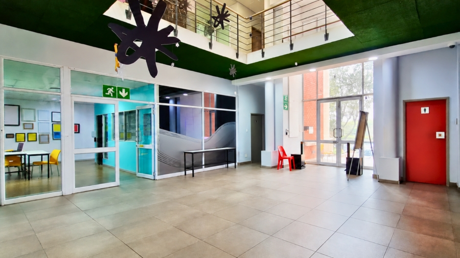 To Let Commercial Property for Rent in La Lucia KwaZulu-Natal