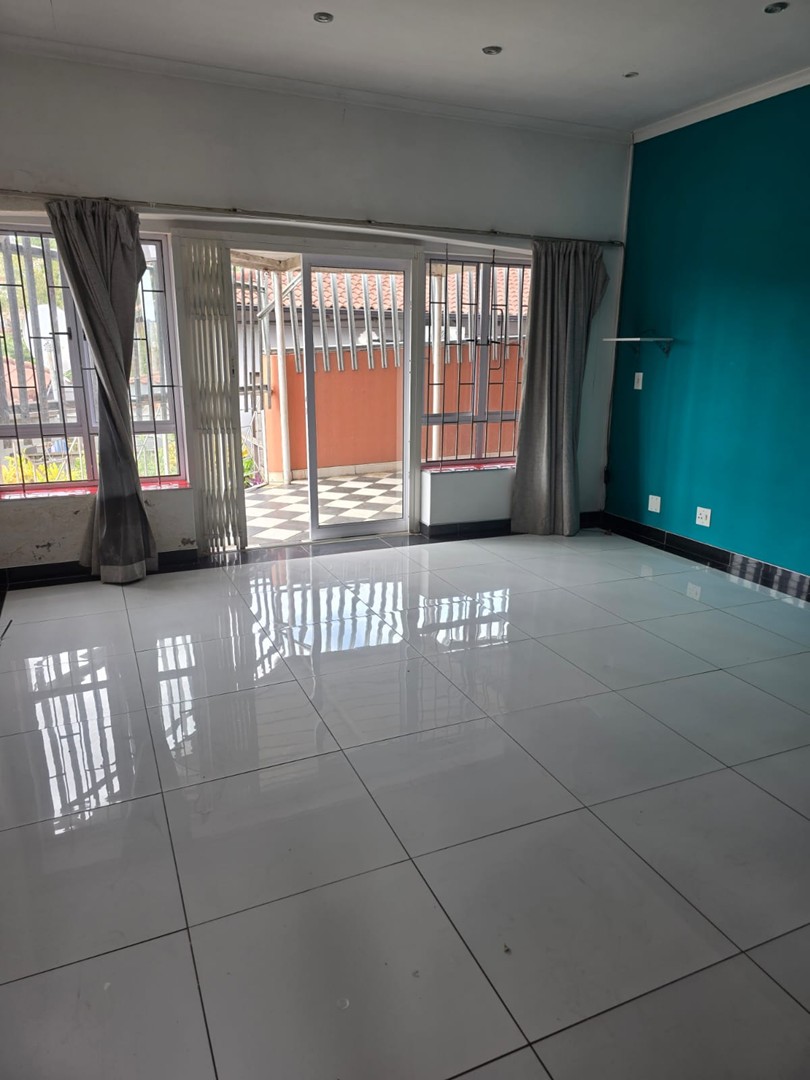 To Let 2 Bedroom Property for Rent in Berea KwaZulu-Natal