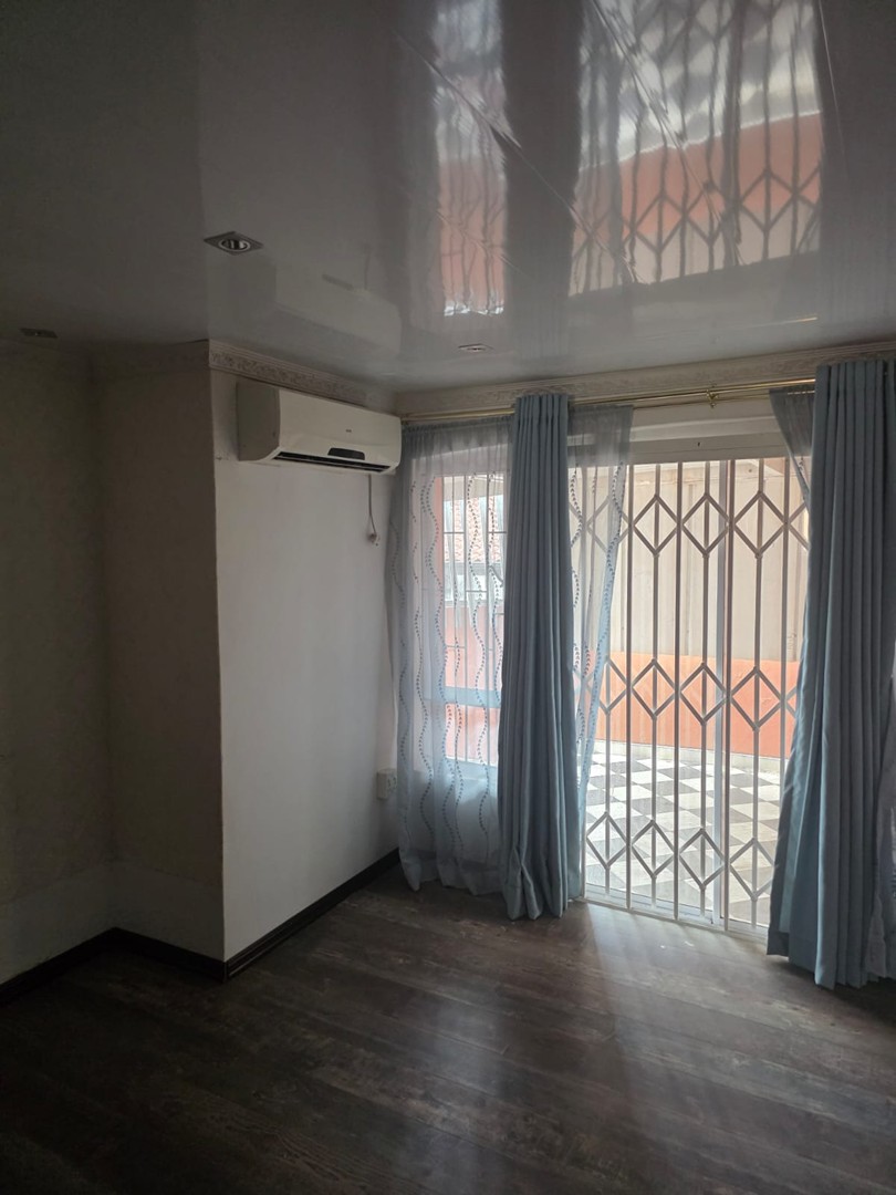 To Let 2 Bedroom Property for Rent in Berea KwaZulu-Natal