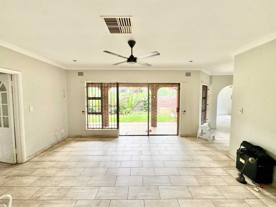To Let 4 Bedroom Property for Rent in Durban North KwaZulu-Natal