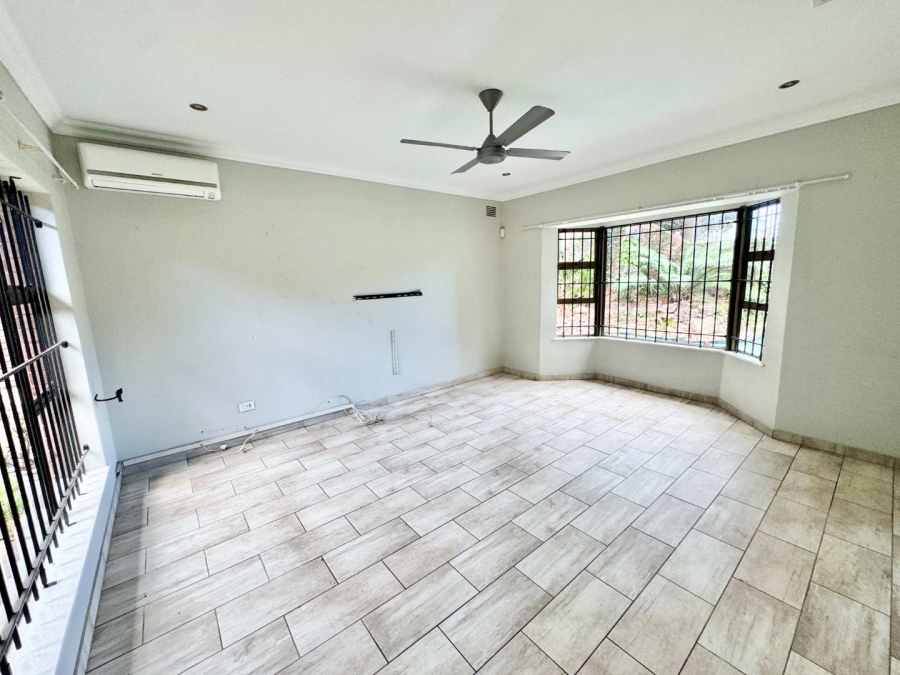 To Let 4 Bedroom Property for Rent in Durban North KwaZulu-Natal