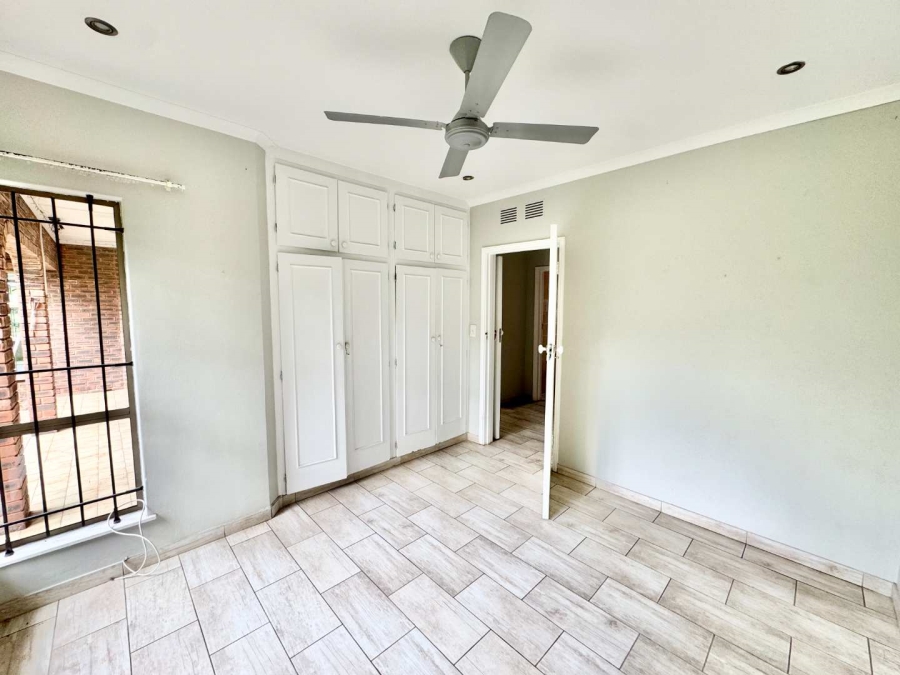 To Let 4 Bedroom Property for Rent in Durban North KwaZulu-Natal
