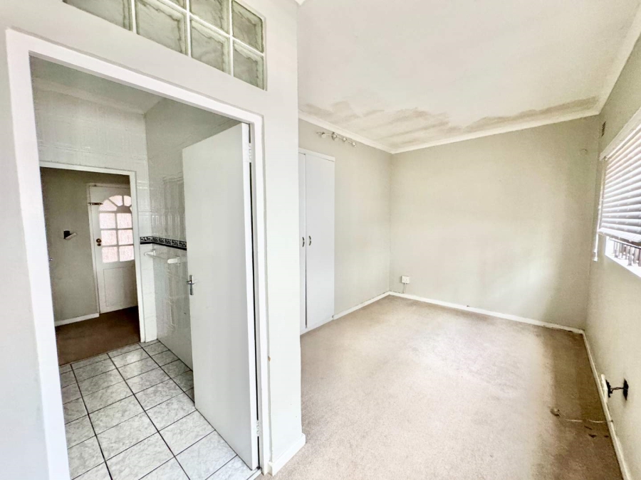 To Let 4 Bedroom Property for Rent in Durban North KwaZulu-Natal
