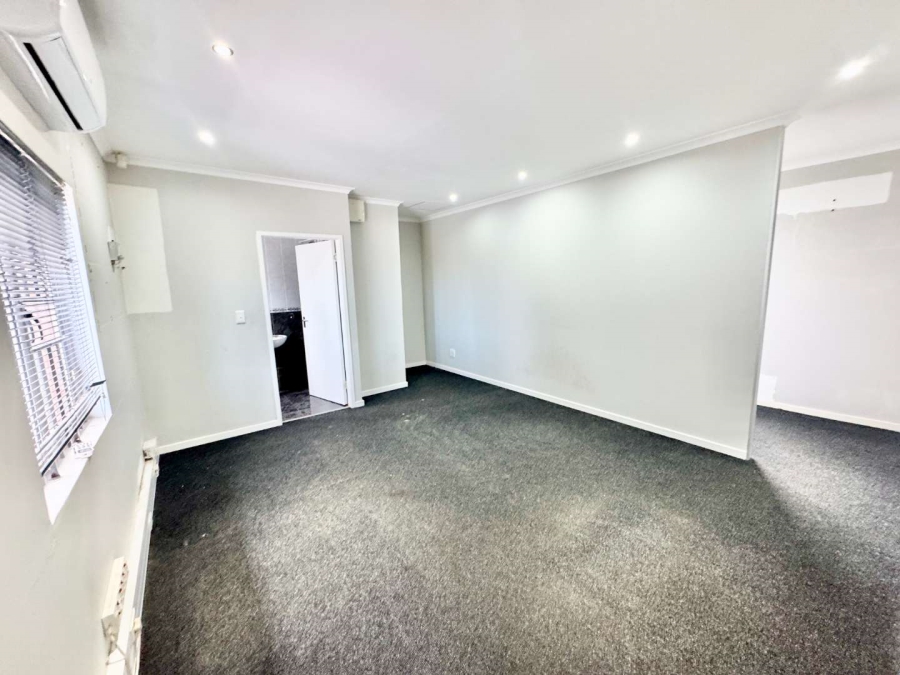 To Let 4 Bedroom Property for Rent in Durban North KwaZulu-Natal