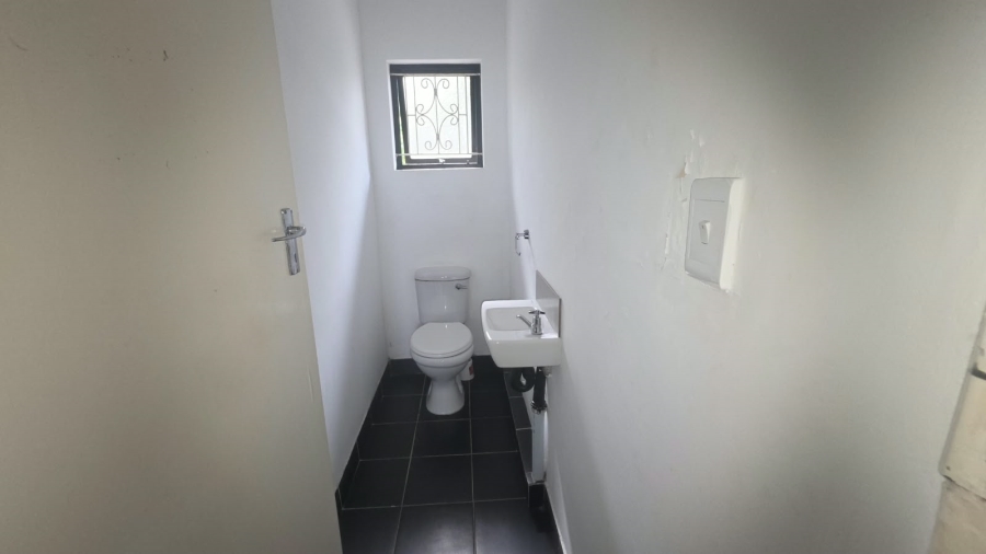 5 Bedroom Property for Sale in Mariannhill Park KwaZulu-Natal