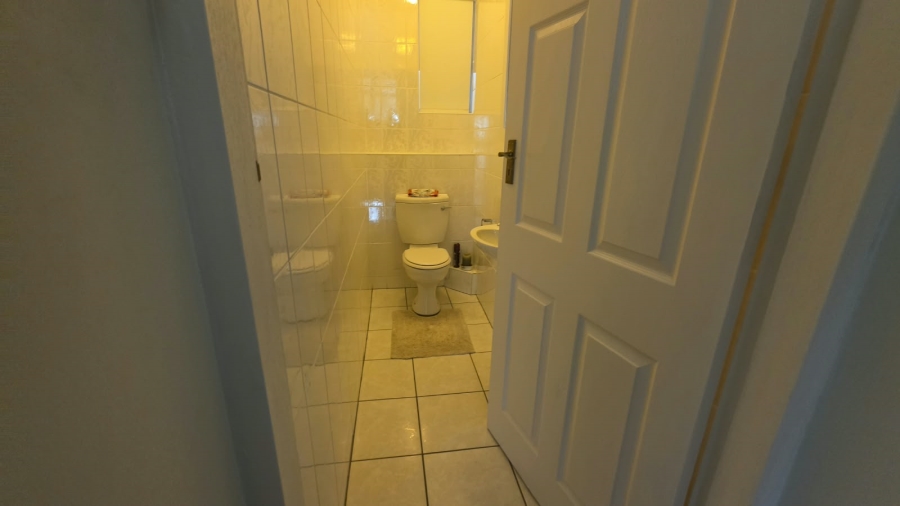 2 Bedroom Property for Sale in North Beach KwaZulu-Natal