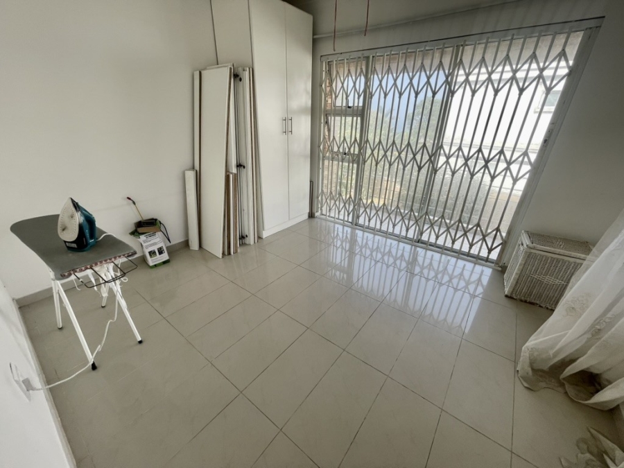To Let 5 Bedroom Property for Rent in Herrwood Park KwaZulu-Natal