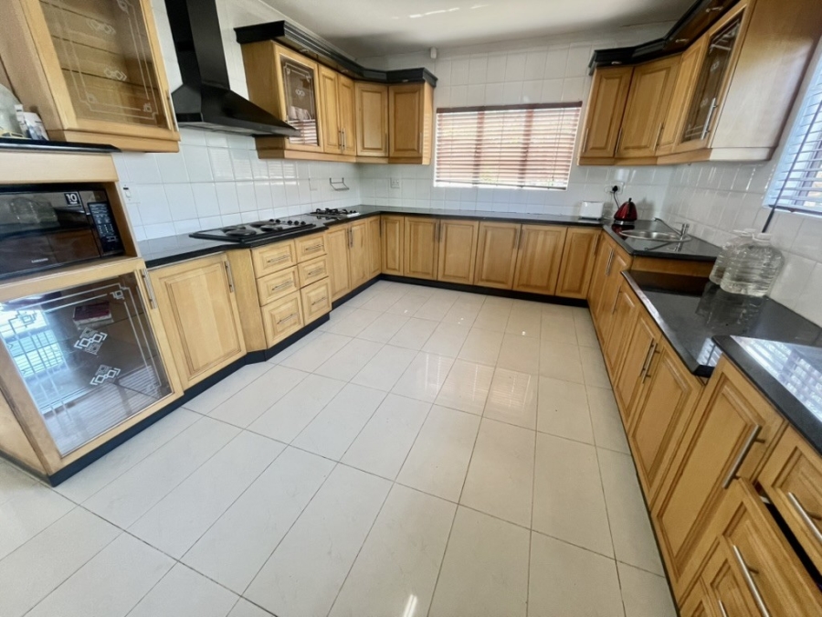 To Let 5 Bedroom Property for Rent in Herrwood Park KwaZulu-Natal