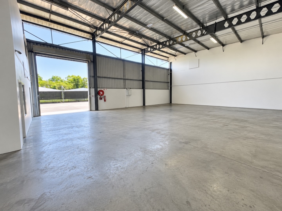 To Let Commercial Property for Rent in Mount Edgecombe KwaZulu-Natal