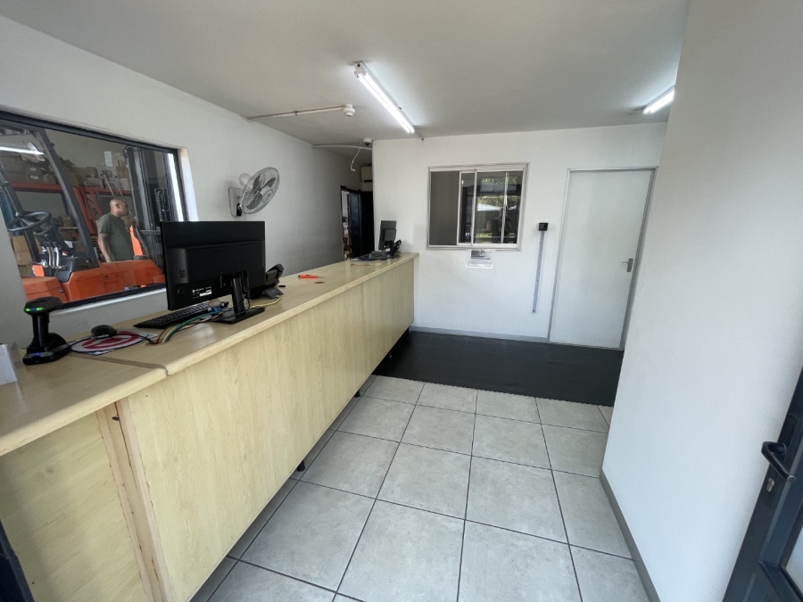 To Let Commercial Property for Rent in Mount Edgecombe KwaZulu-Natal