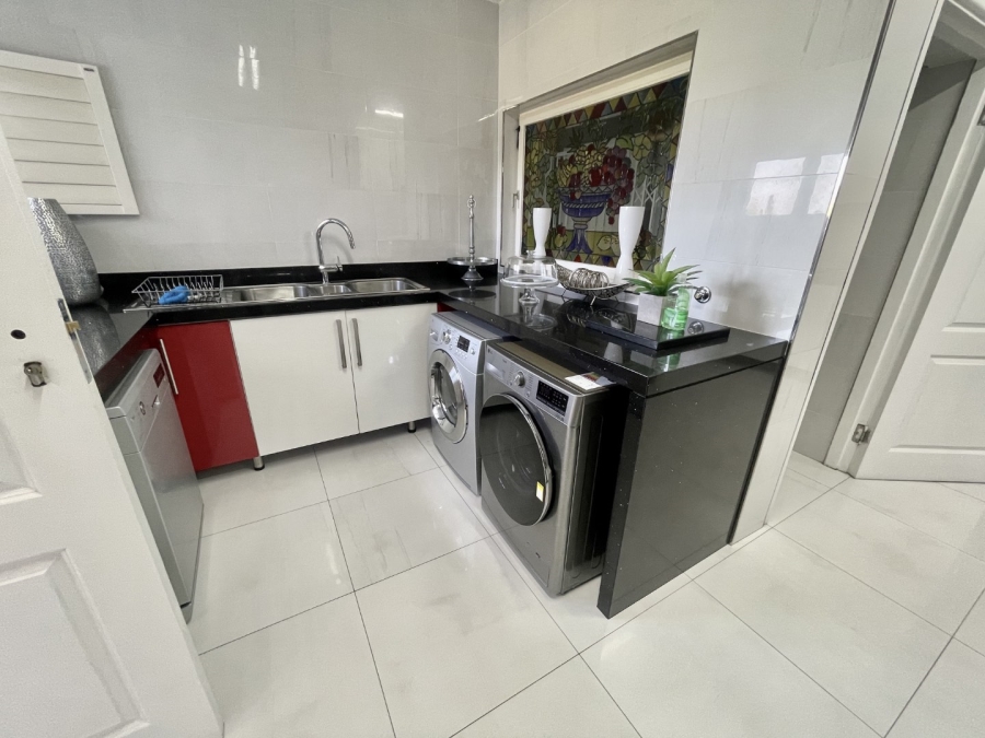 3 Bedroom Property for Sale in La Lucia KwaZulu-Natal