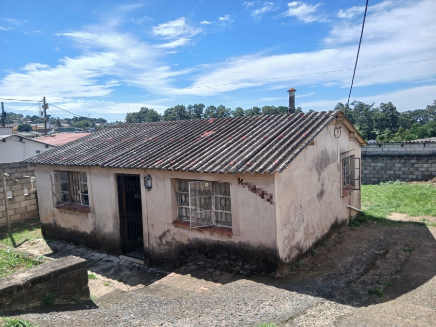 2 Bedroom Property for Sale in Kwamashu KwaZulu-Natal