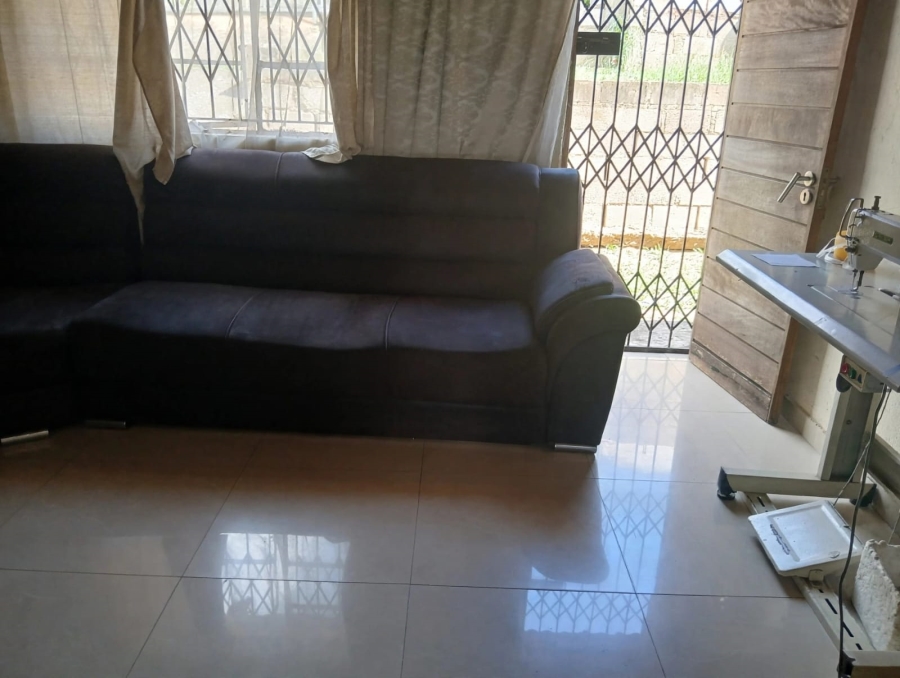 2 Bedroom Property for Sale in Kwamashu KwaZulu-Natal
