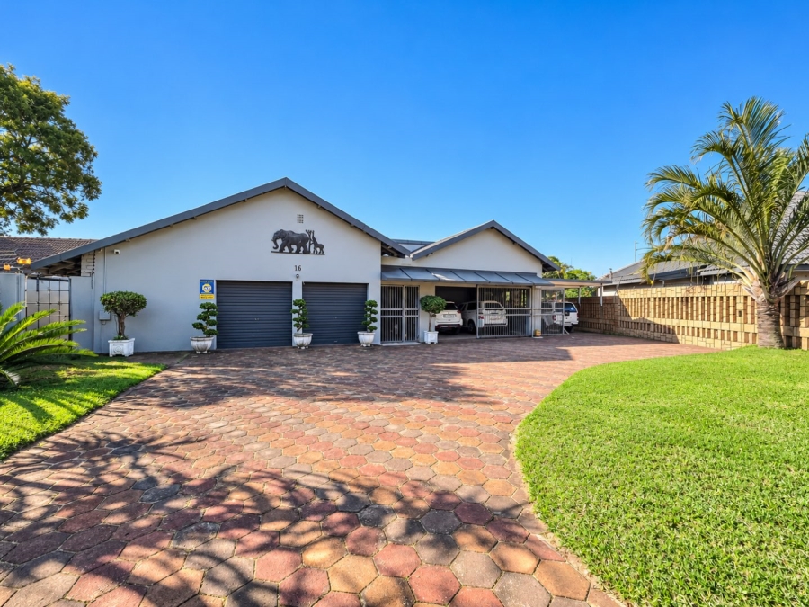 4 Bedroom Property for Sale in Meer En See KwaZulu-Natal