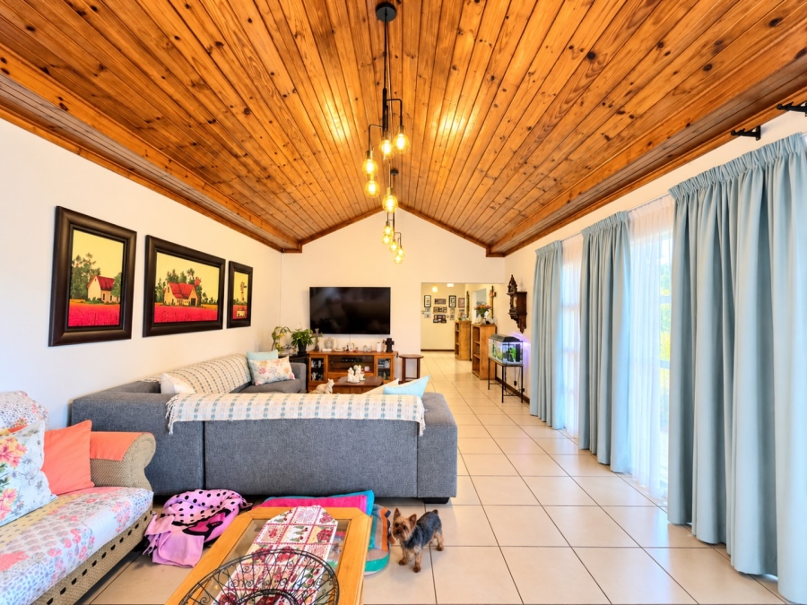 4 Bedroom Property for Sale in Meer En See KwaZulu-Natal