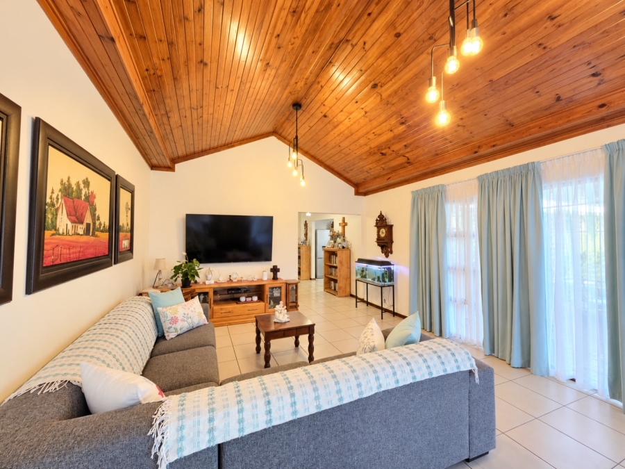 4 Bedroom Property for Sale in Meer En See KwaZulu-Natal