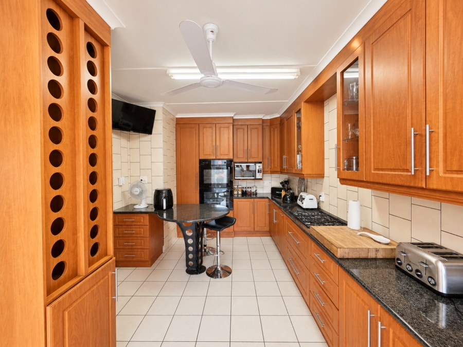 4 Bedroom Property for Sale in Meer En See KwaZulu-Natal