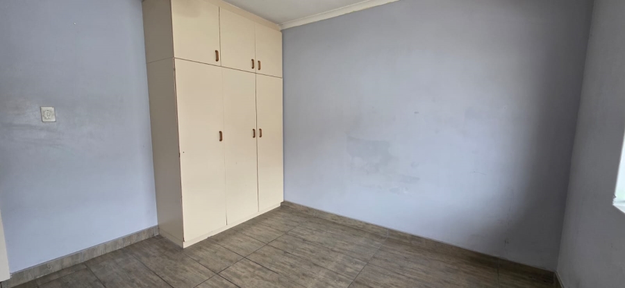 To Let 4 Bedroom Property for Rent in Bluff KwaZulu-Natal