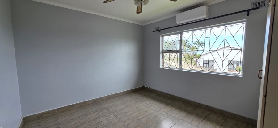 To Let 4 Bedroom Property for Rent in Bluff KwaZulu-Natal