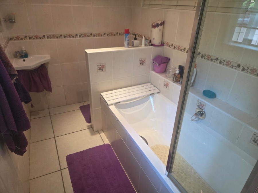 To Let 2 Bedroom Property for Rent in Hillcrest KwaZulu-Natal