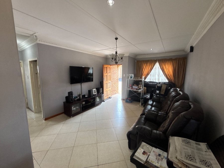 To Let 3 Bedroom Property for Rent in Malvern KwaZulu-Natal