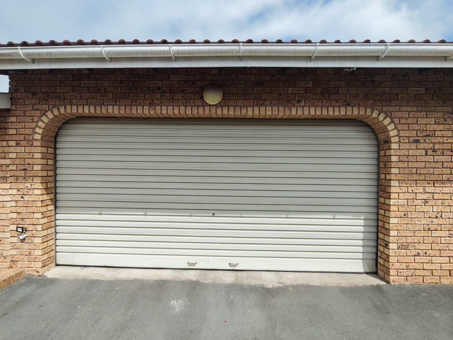 To Let 3 Bedroom Property for Rent in Malvern KwaZulu-Natal
