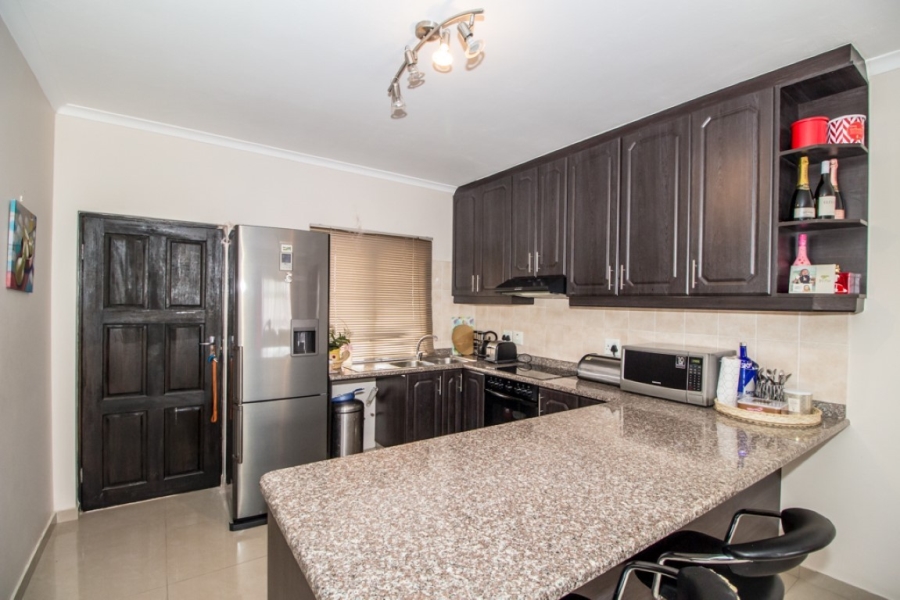3 Bedroom Property for Sale in Amanzimtoti KwaZulu-Natal