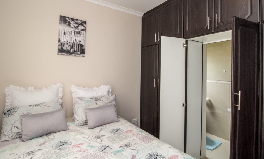 3 Bedroom Property for Sale in Amanzimtoti KwaZulu-Natal
