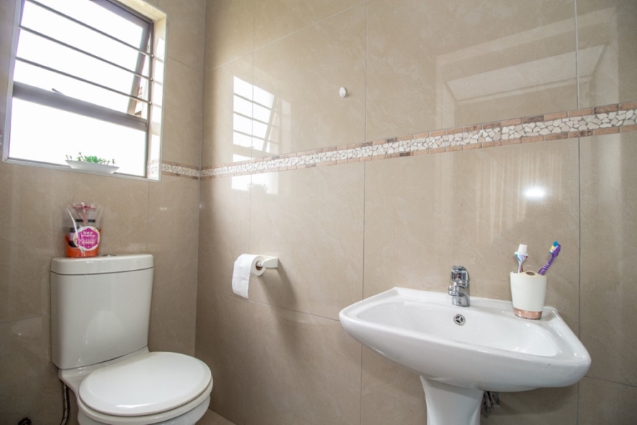 3 Bedroom Property for Sale in Amanzimtoti KwaZulu-Natal