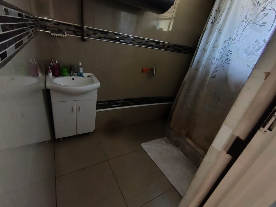 3 Bedroom Property for Sale in Bellair KwaZulu-Natal