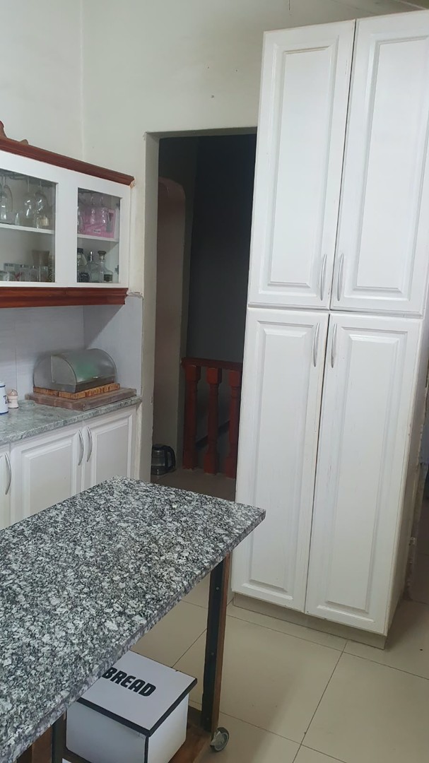 5 Bedroom Property for Sale in Havenside KwaZulu-Natal