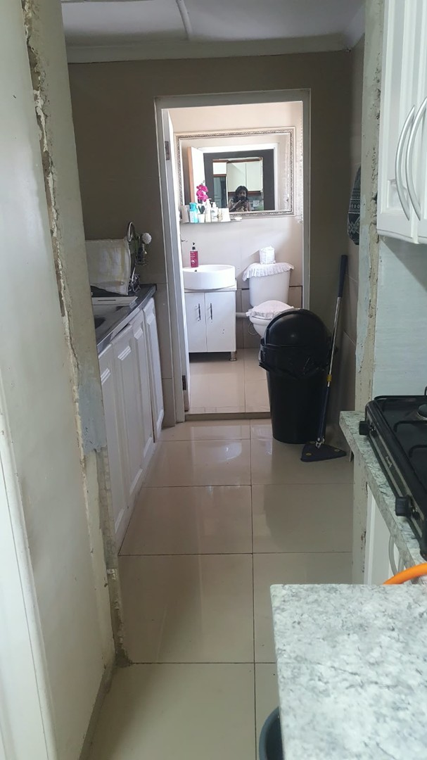5 Bedroom Property for Sale in Havenside KwaZulu-Natal