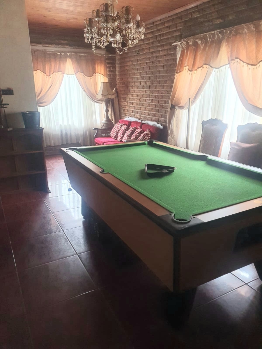 5 Bedroom Property for Sale in Havenside KwaZulu-Natal