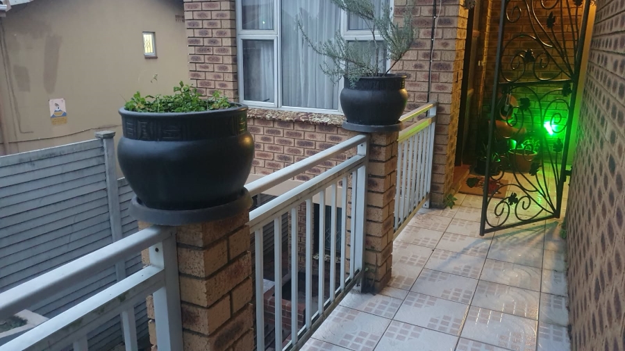 5 Bedroom Property for Sale in Havenside KwaZulu-Natal