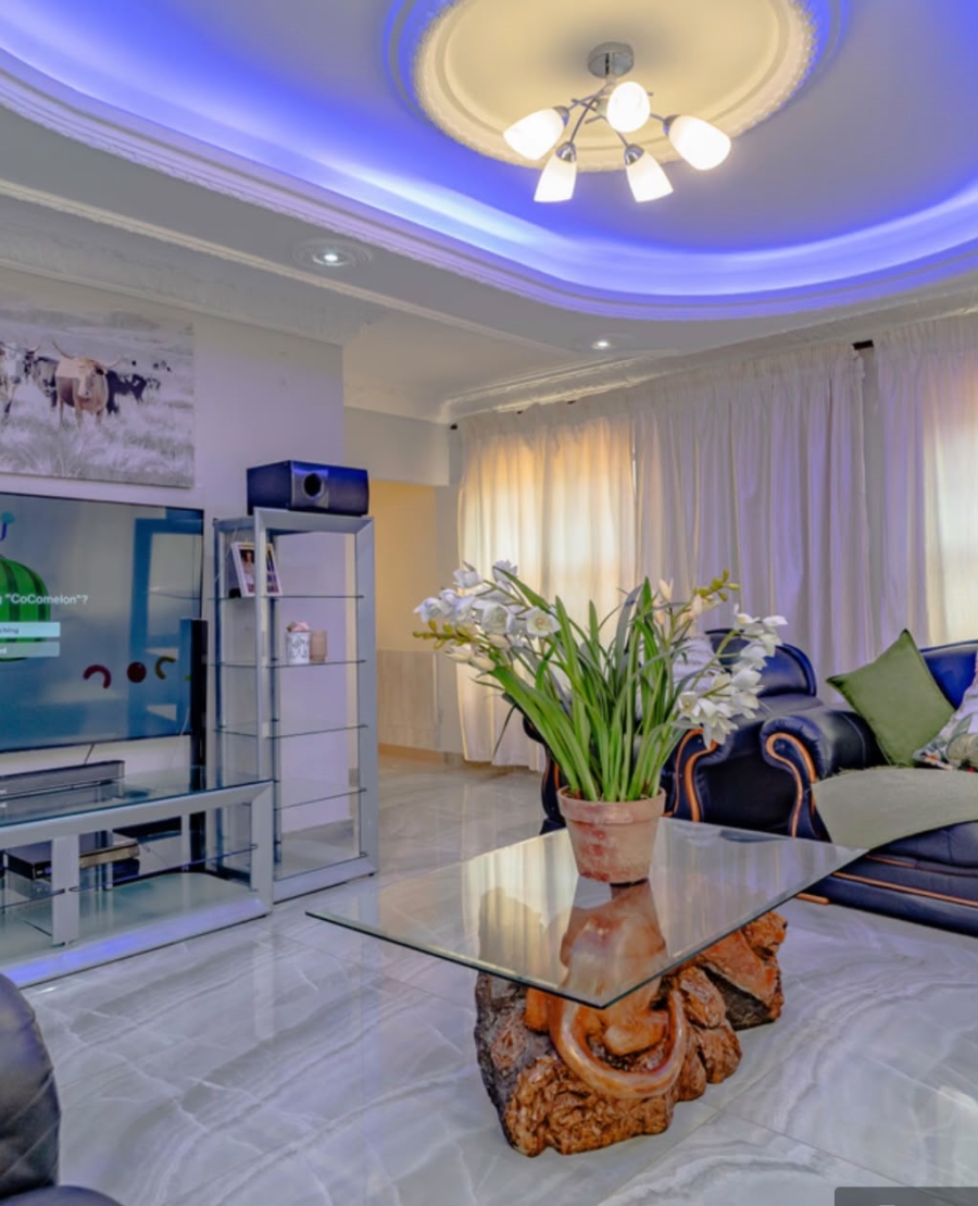 5 Bedroom Property for Sale in Cato Manor KwaZulu-Natal