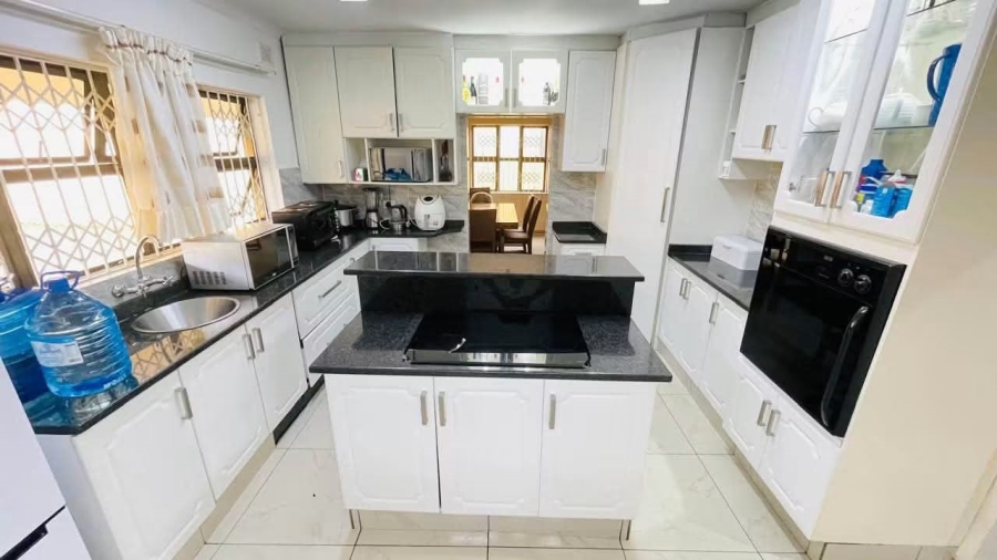 5 Bedroom Property for Sale in Cato Manor KwaZulu-Natal