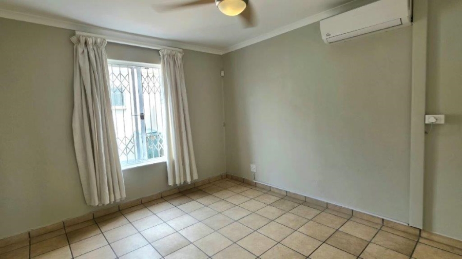 2 Bedroom Property for Sale in Umhlanga KwaZulu-Natal