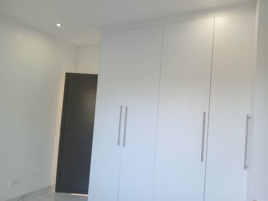 To Let 2 Bedroom Property for Rent in Chiltern Hills KwaZulu-Natal