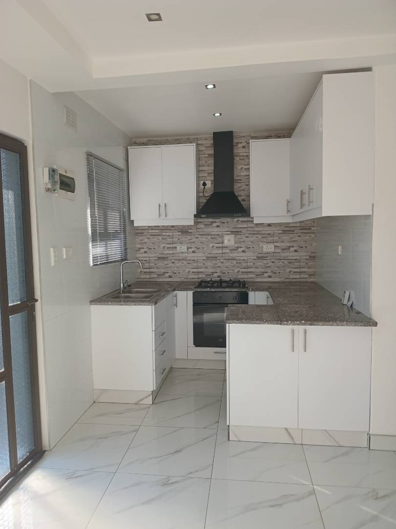 To Let 2 Bedroom Property for Rent in Chiltern Hills KwaZulu-Natal