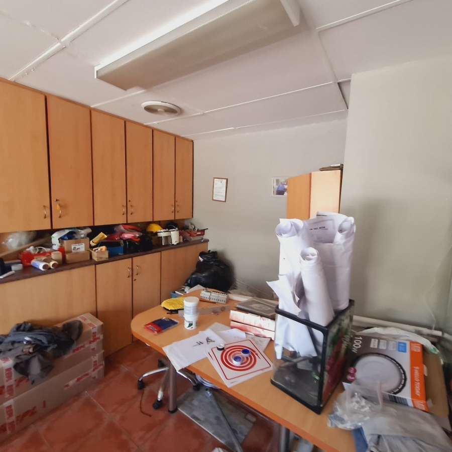 To Let Commercial Property for Rent in Northdene KwaZulu-Natal