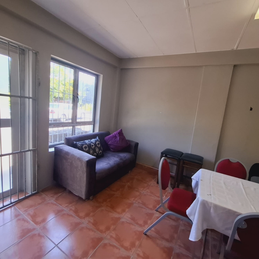 To Let Commercial Property for Rent in Northdene KwaZulu-Natal