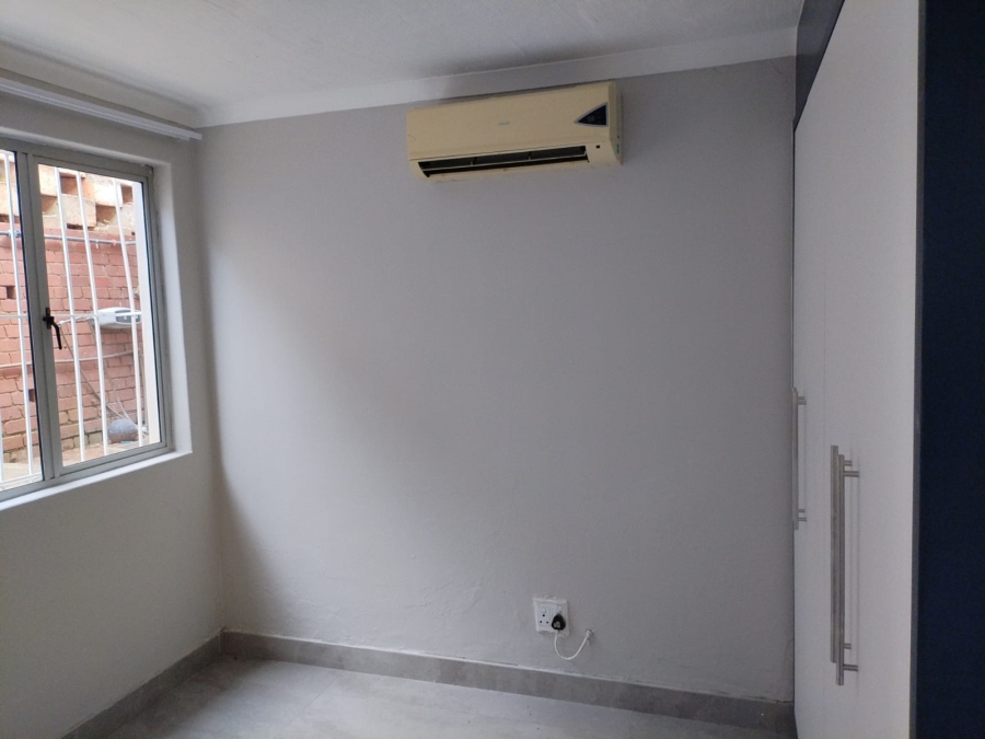 To Let 1 Bedroom Property for Rent in Glen Ashley KwaZulu-Natal