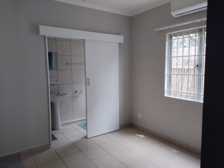 To Let 2 Bedroom Property for Rent in Glen Ashley KwaZulu-Natal