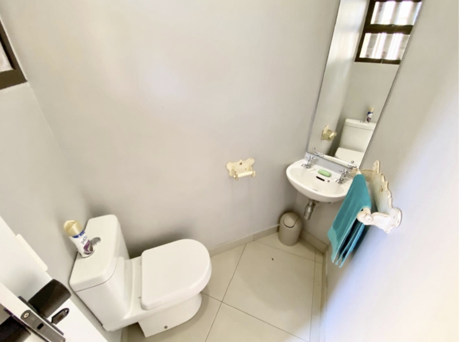 To Let 3 Bedroom Property for Rent in Umhlanga KwaZulu-Natal
