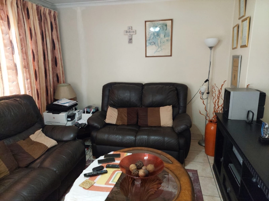 3 Bedroom Property for Sale in Bellair KwaZulu-Natal