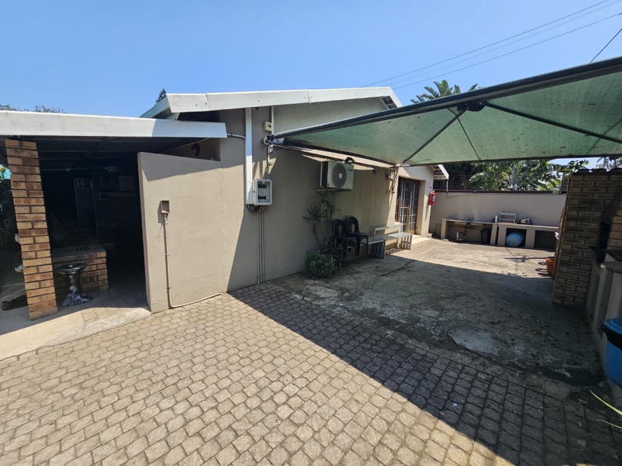 10 Bedroom Property for Sale in Bluff KwaZulu-Natal
