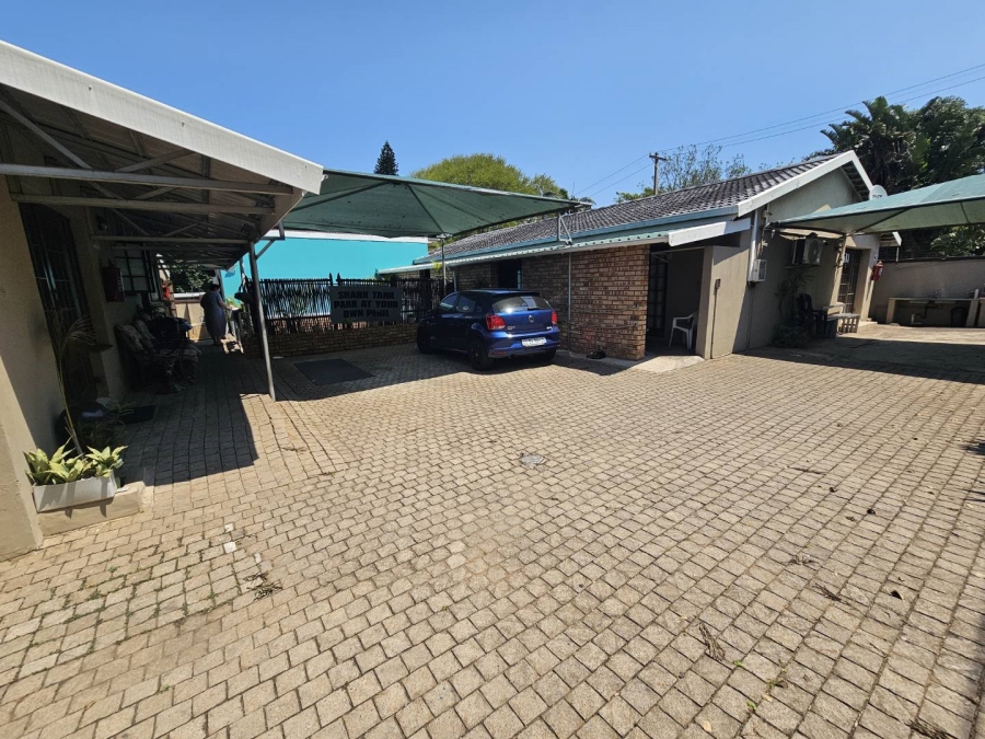 10 Bedroom Property for Sale in Bluff KwaZulu-Natal