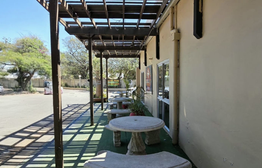 To Let Commercial Property for Rent in Bluff KwaZulu-Natal