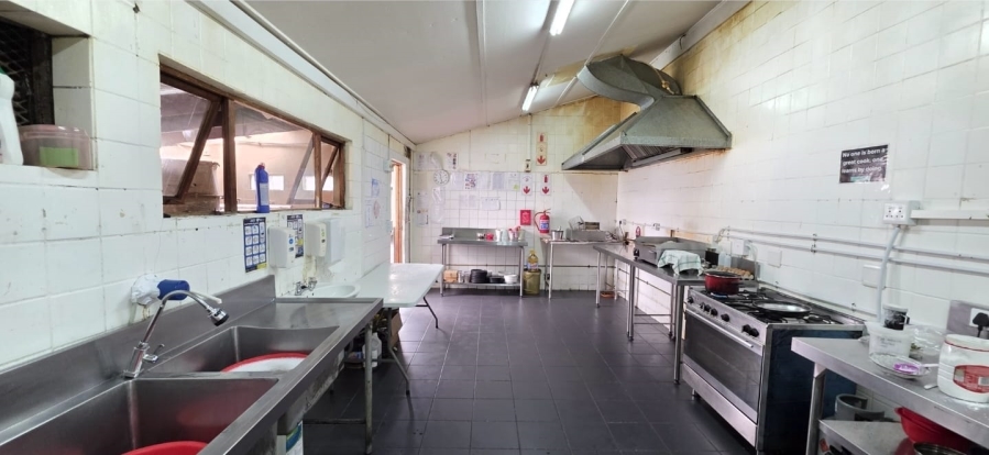 To Let Commercial Property for Rent in Bluff KwaZulu-Natal